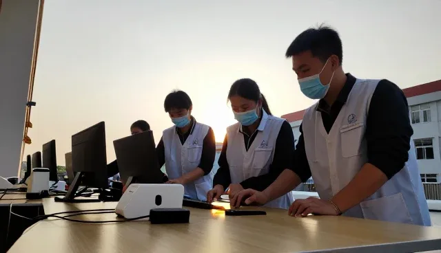 重庆市裕帆清洁服务有限公司打造智能化后勤托管方案